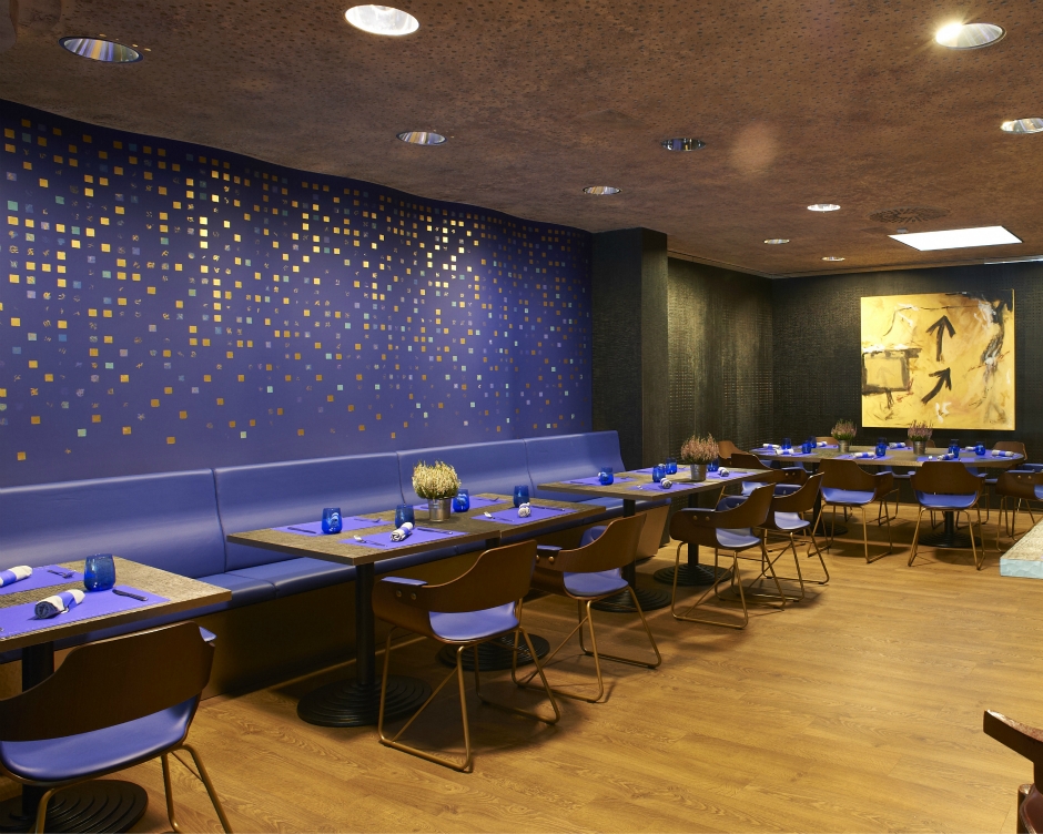 Indigo Bar Tapes Restaurant & Lounge