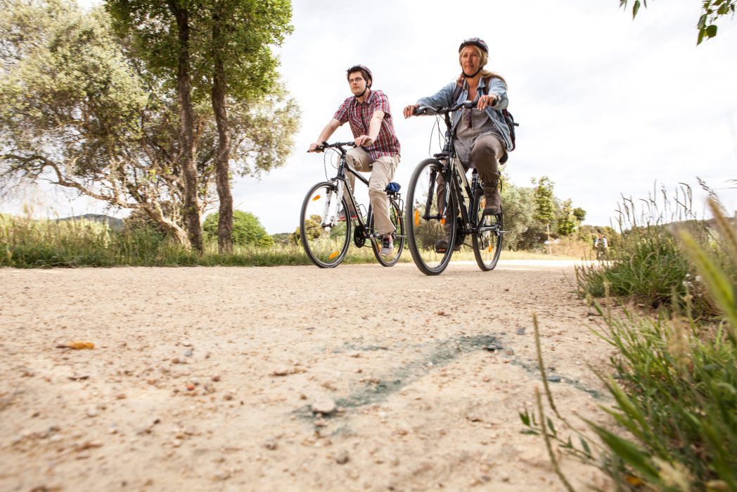 Ciclistes a la Ruta del Tren Petit