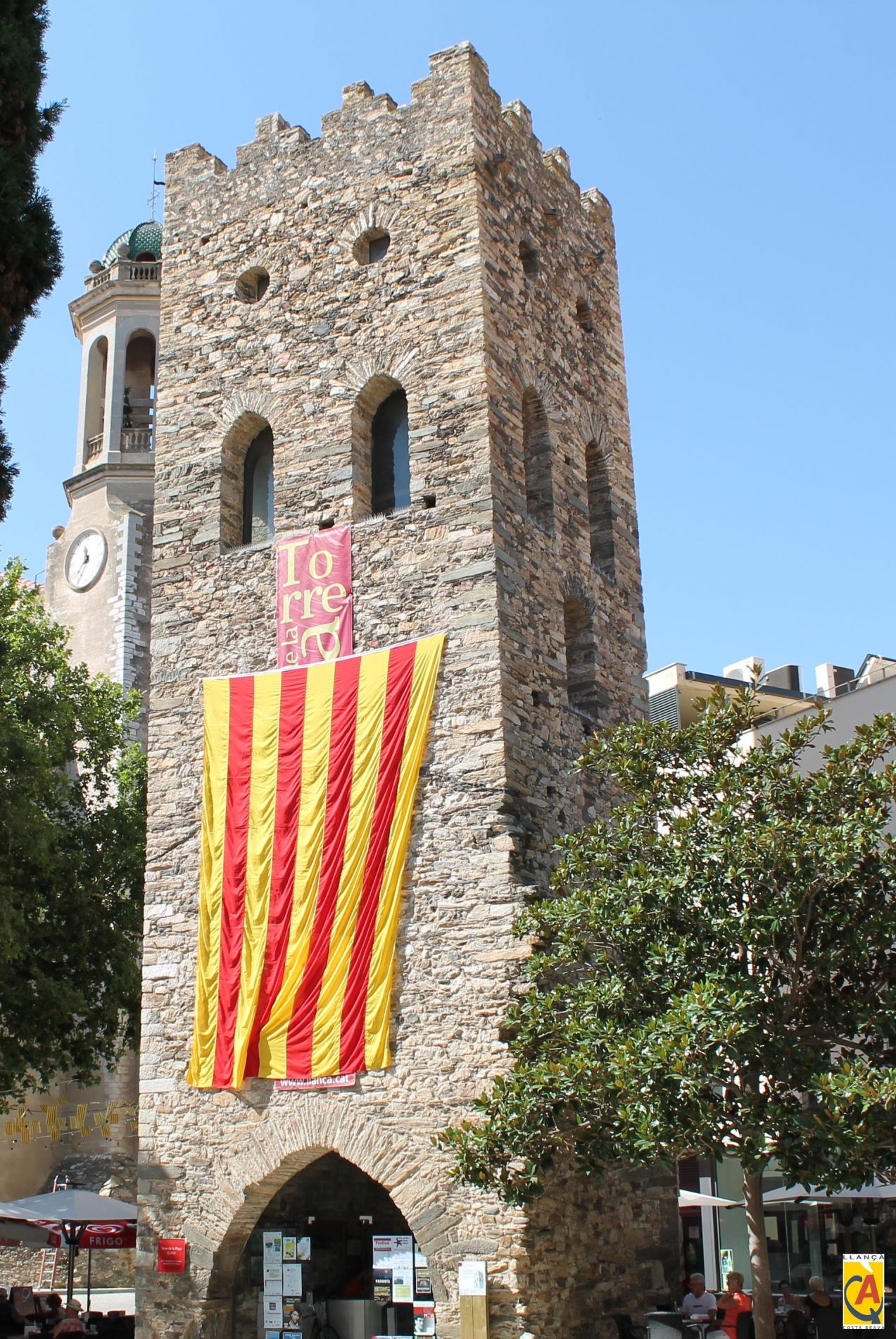 Torre Romànica de l'església de Llançà