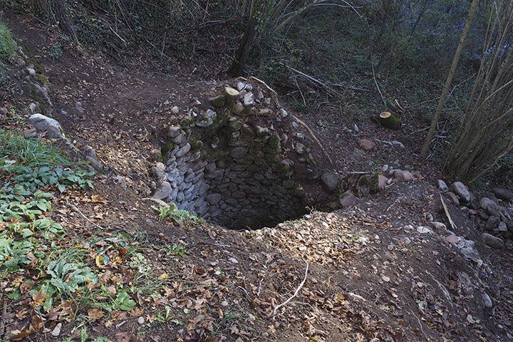 Sant Pau de Segúries ice pit 1