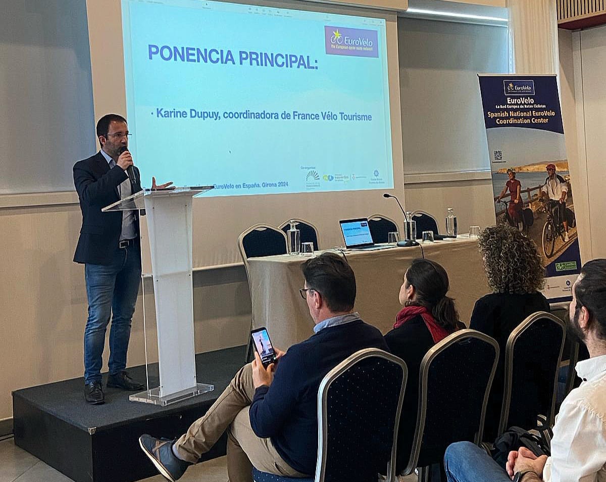 El president del Consorci Vies Verdes de Girona durant la salutació inaugural