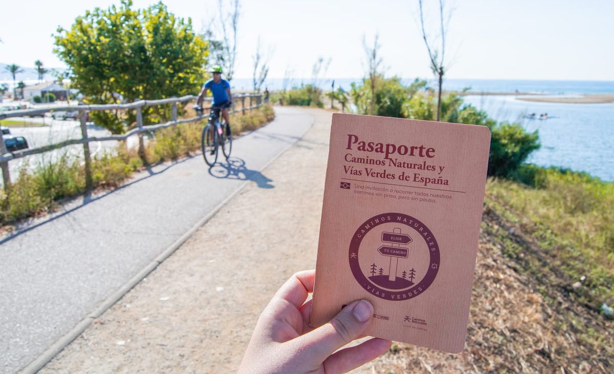 Pasaporte Caminos Naturales i ciclista al Camí Natural de la Muga
