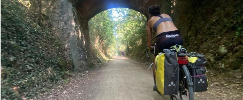 Laila Laquis, Cicloviatgera a la ruta Pirinexus